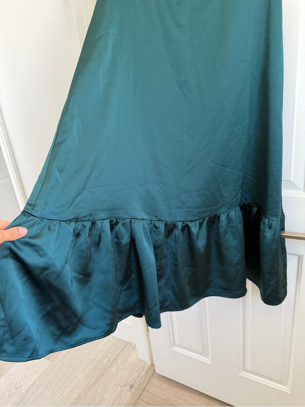 O.P.T. Emerald Green Satin Smocked Ruffle Midi Dress Size XL NWT - Picture 5 of 12
